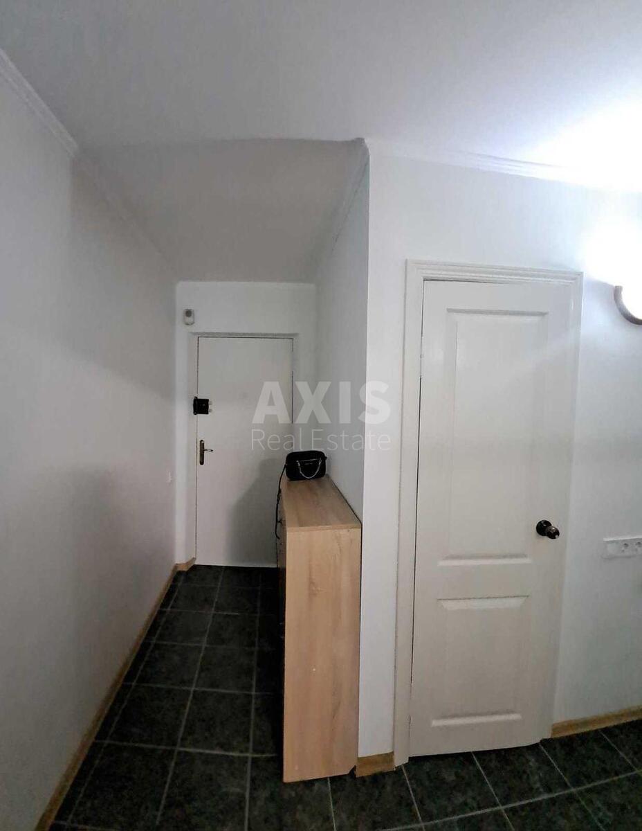 3k apartment vul. Antonovycha 1606020810