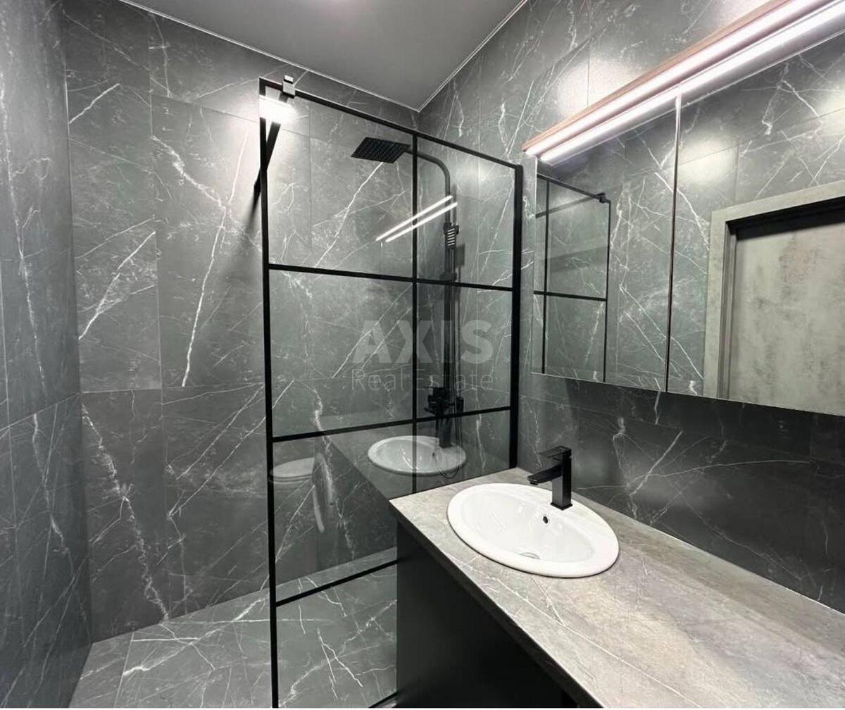 1k apartment vul. Sverstjuka Jevgena 44
