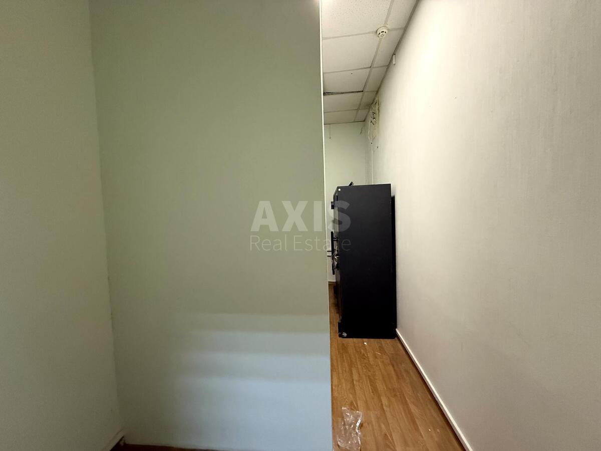 Office vul. Evgena Chykalenko 25, 300m2615288