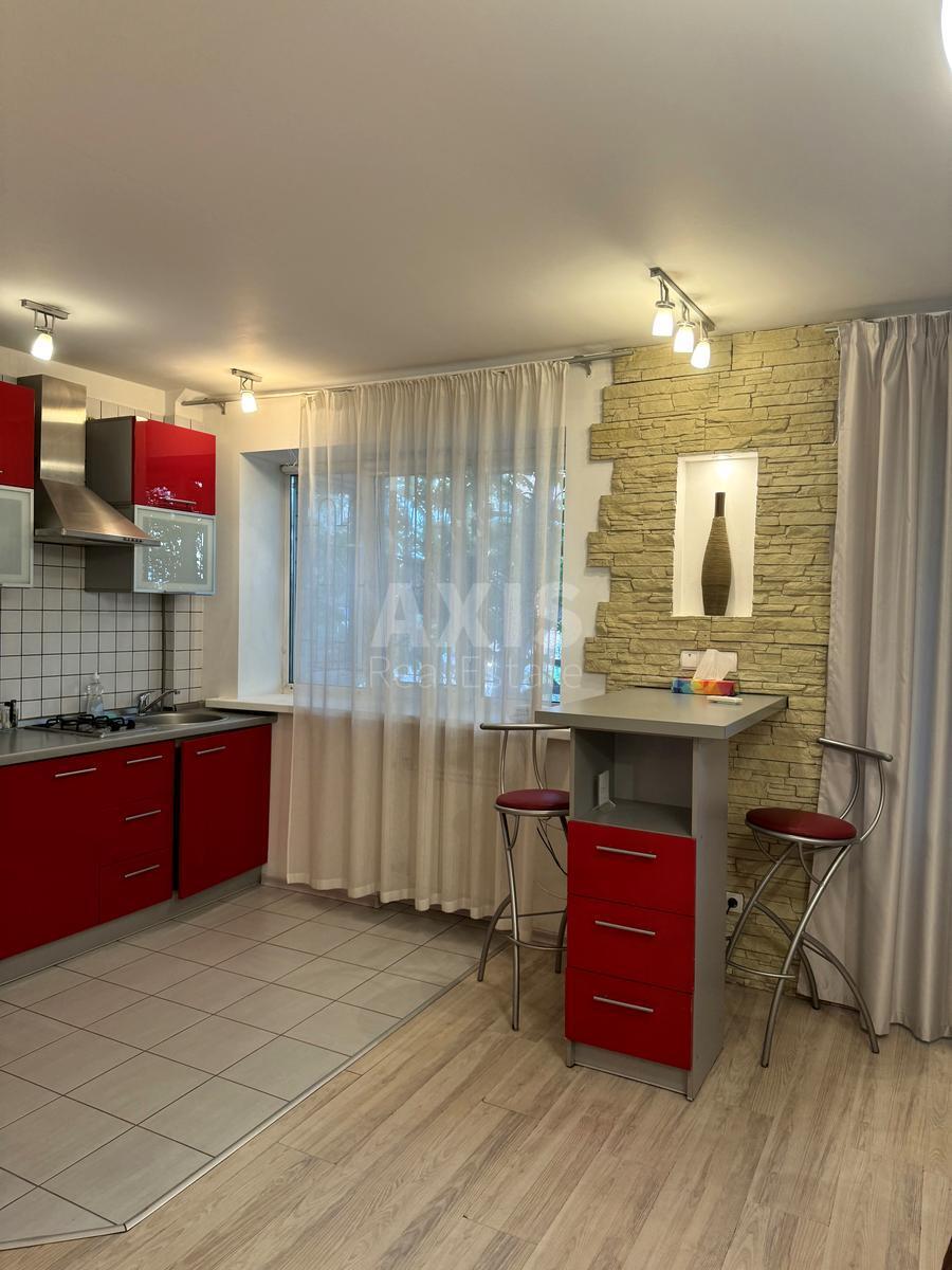 1k apartment vul. Volodymyrs'ka 76615456