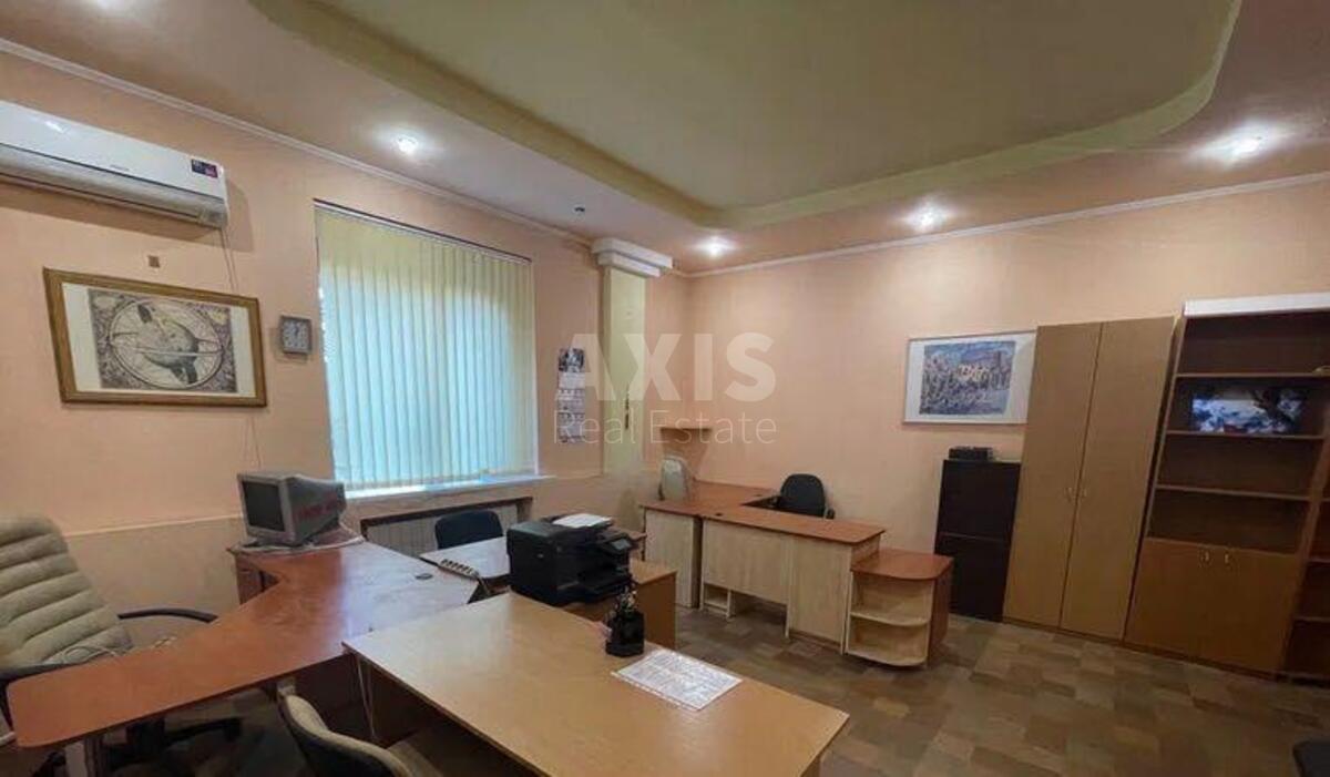 Office vul. Dovnar-Zapol's'kogo 4, 60m21