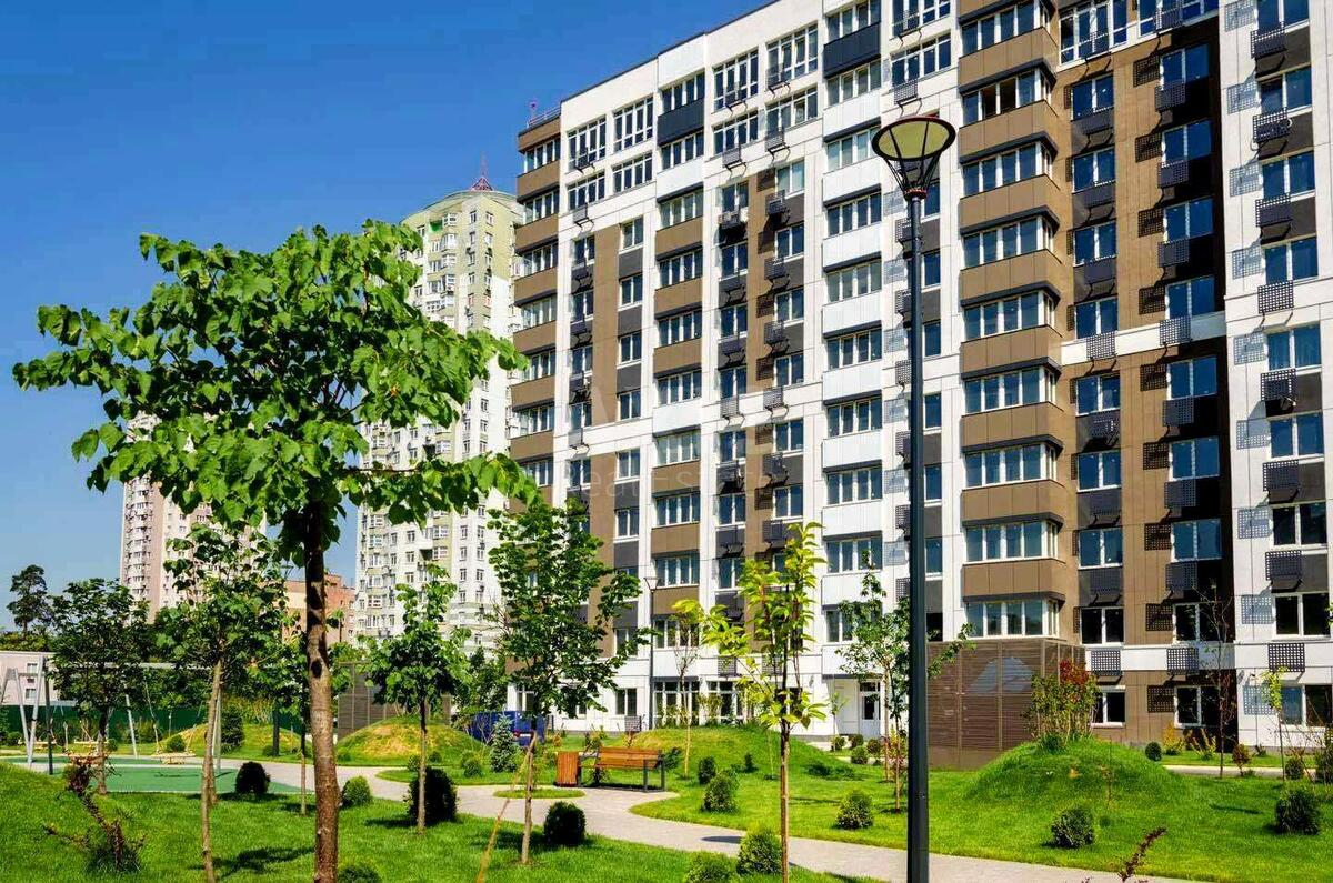 4k apartment vul. L'vivs'ka 1561400