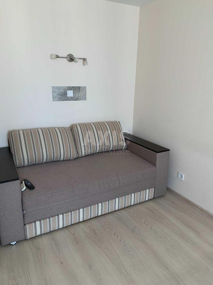 1k apartment vul. Urlivs'ka 23Б570305
