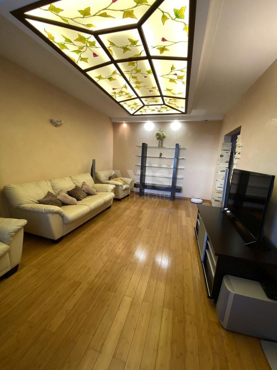 3k apartment vul. Irchana Myroslava 102