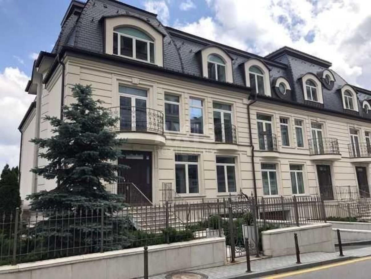 Office vul. Lejpcyz'ka 15, 924m2