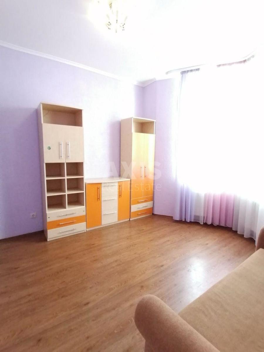 3k apartment vul. Raduns'ka 8/132