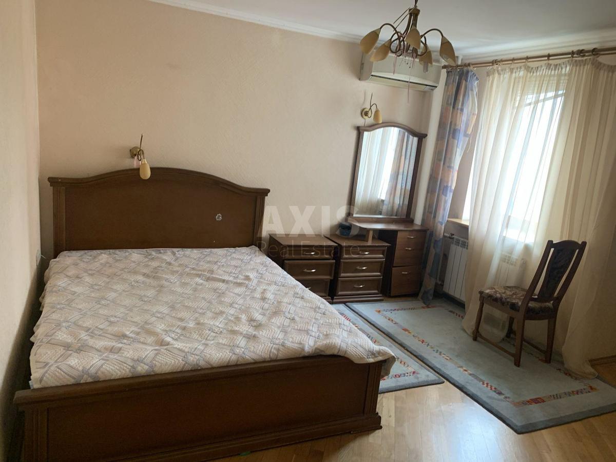 3k apartment pr-t Majakovs'kogo Volodymyra 97/152