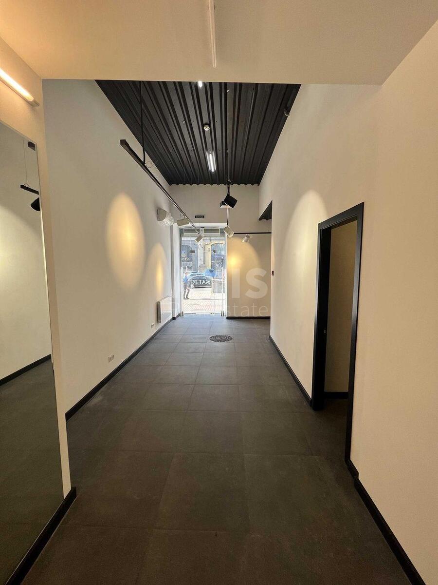 Trade object vul. Basejna 3, 43m26