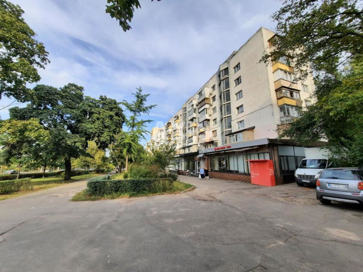 1k apartment pr-t Golosii'vs'kyj 890