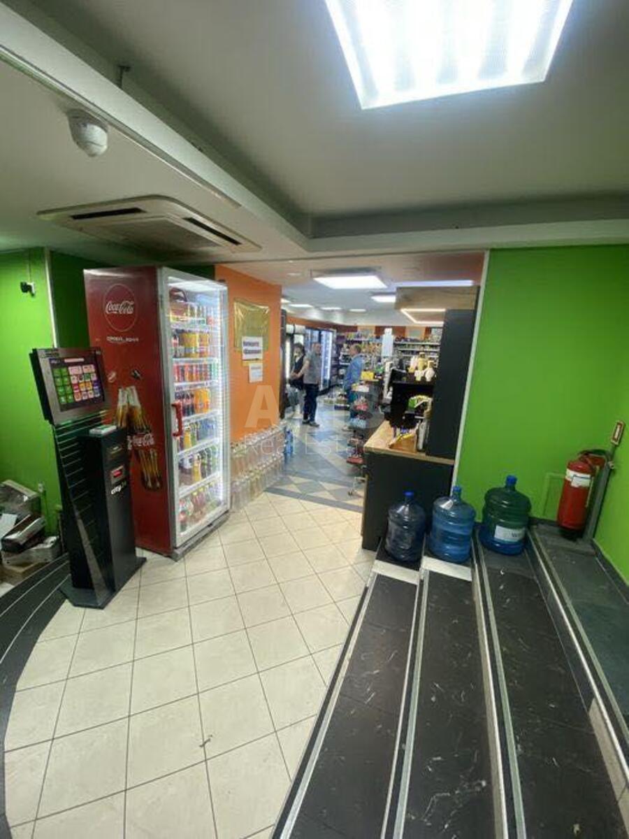 Trade object vul. Skoropads'kogo Pavla 11/61, 65m2576486