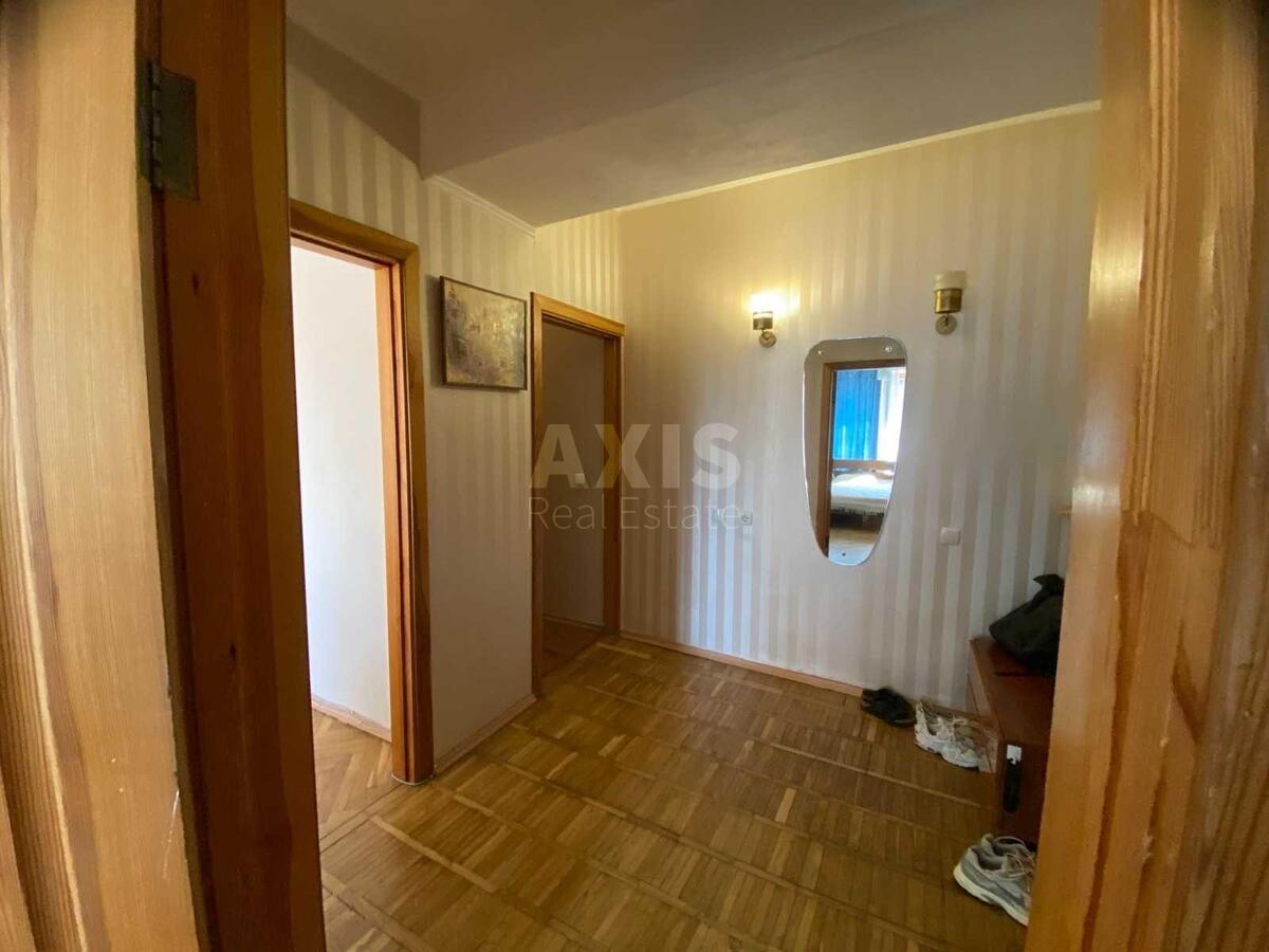 4k apartment vul. Myloslavs'ka 21621067