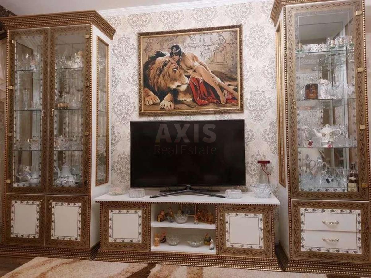 3k apartment vul. Bal'zaka Onore de 86
