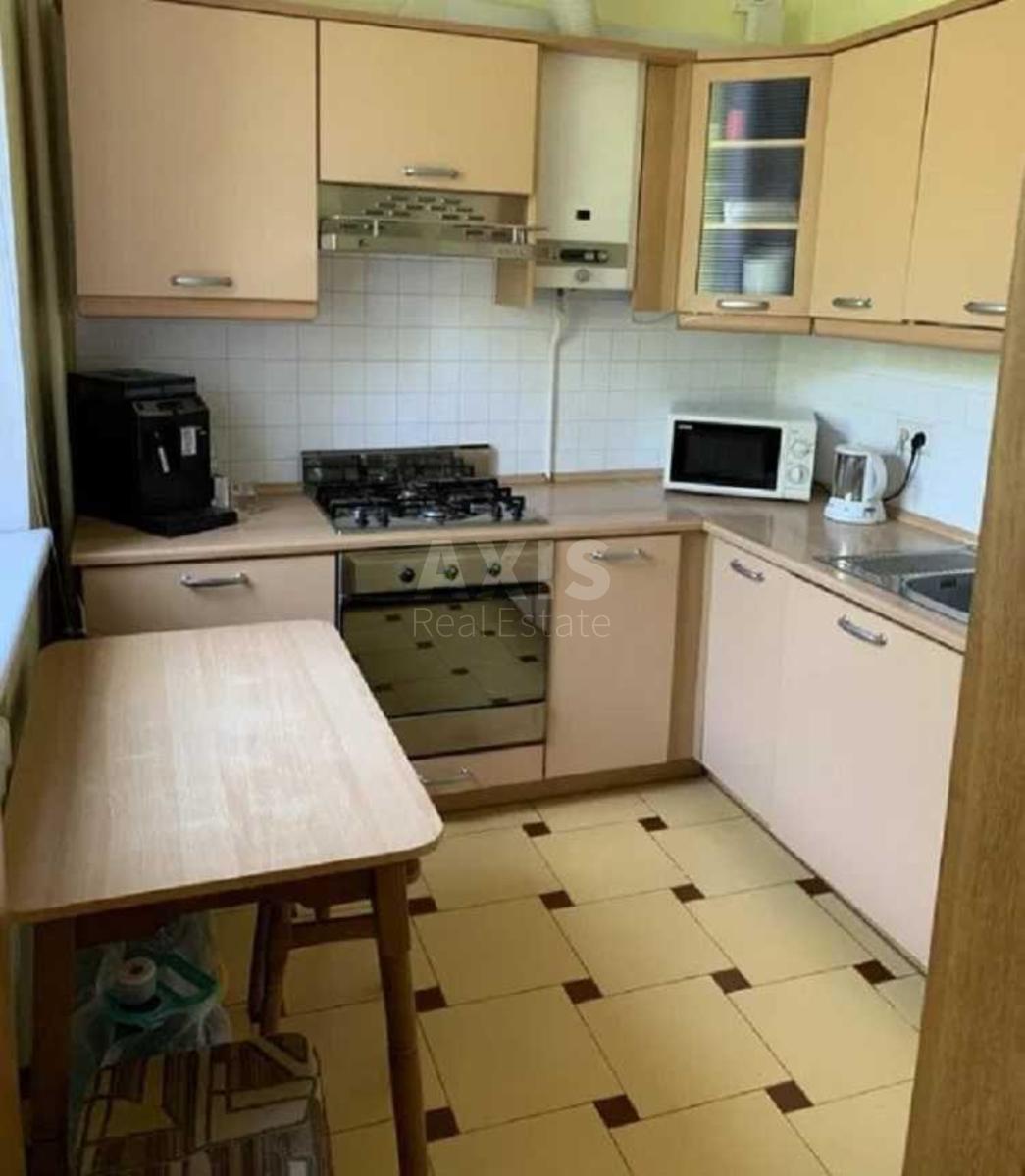 3k apartment vul. Rajevs'kogo Mykoly 11