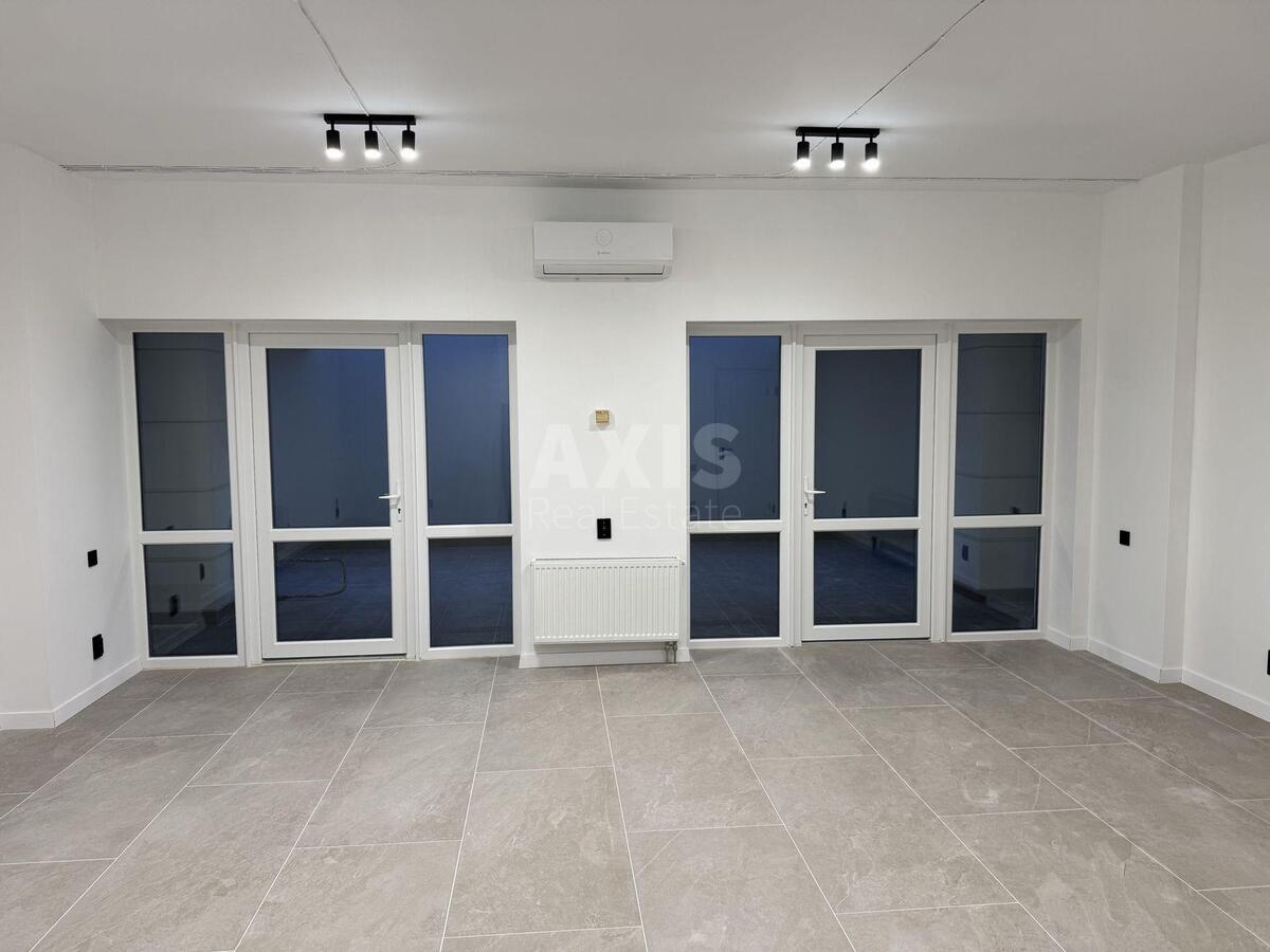 Office vul. Myhajla Maksymovycha 28В, 40m21