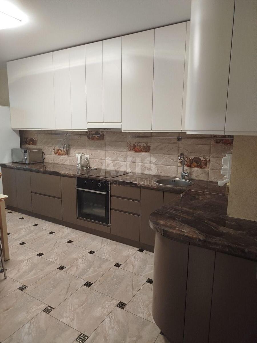 3k apartment vul. Voskresens'ka 1864041