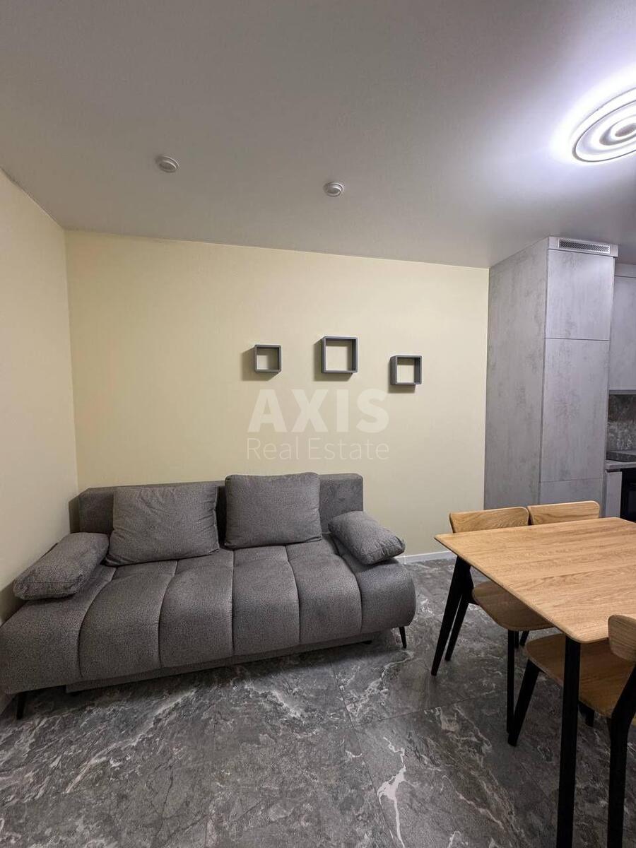 1k apartment pr-t Povitroflots'kyj 561