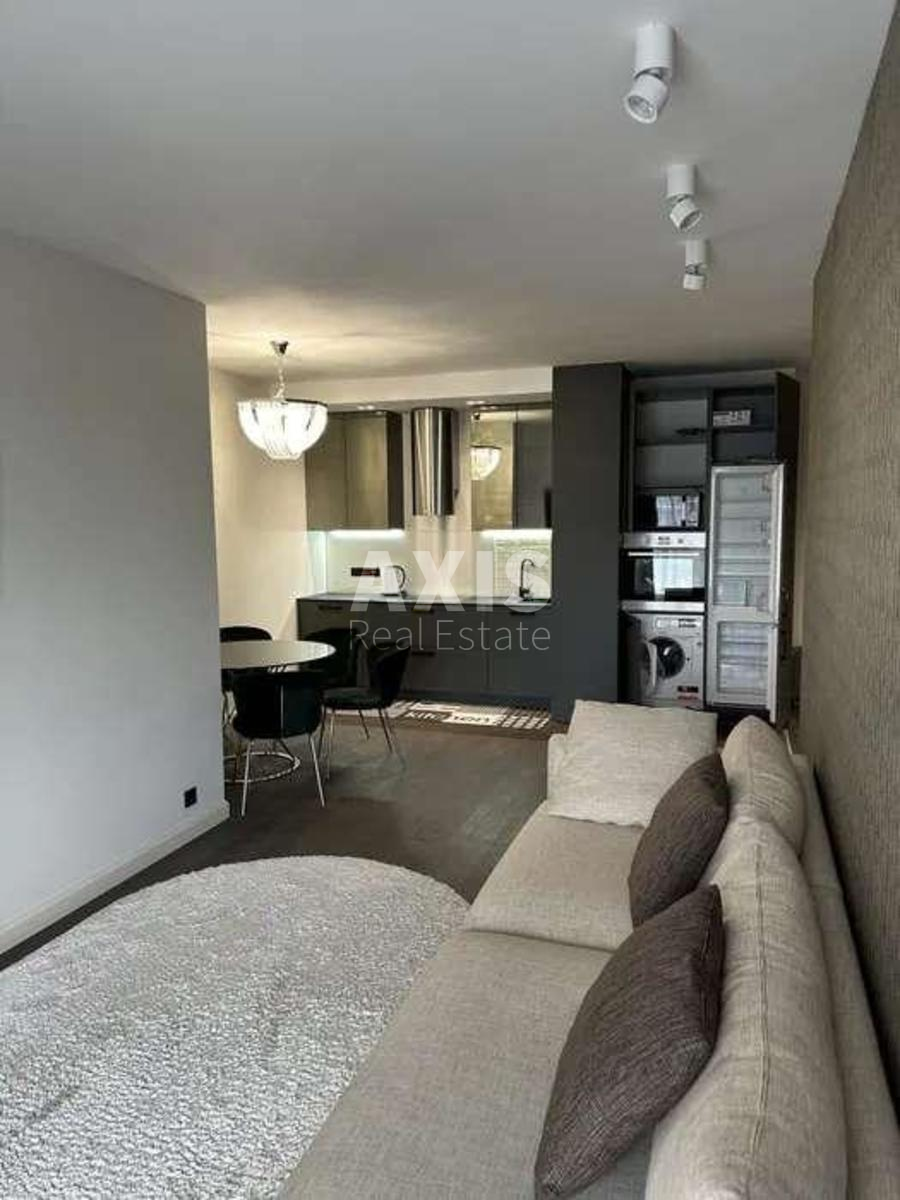 2k apartment vul. Lypkivs'kogo Vasylja Mytropolyta 16В1