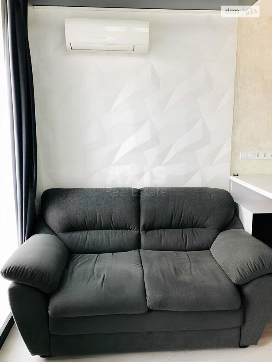 1k apartment vul. Central'na 194