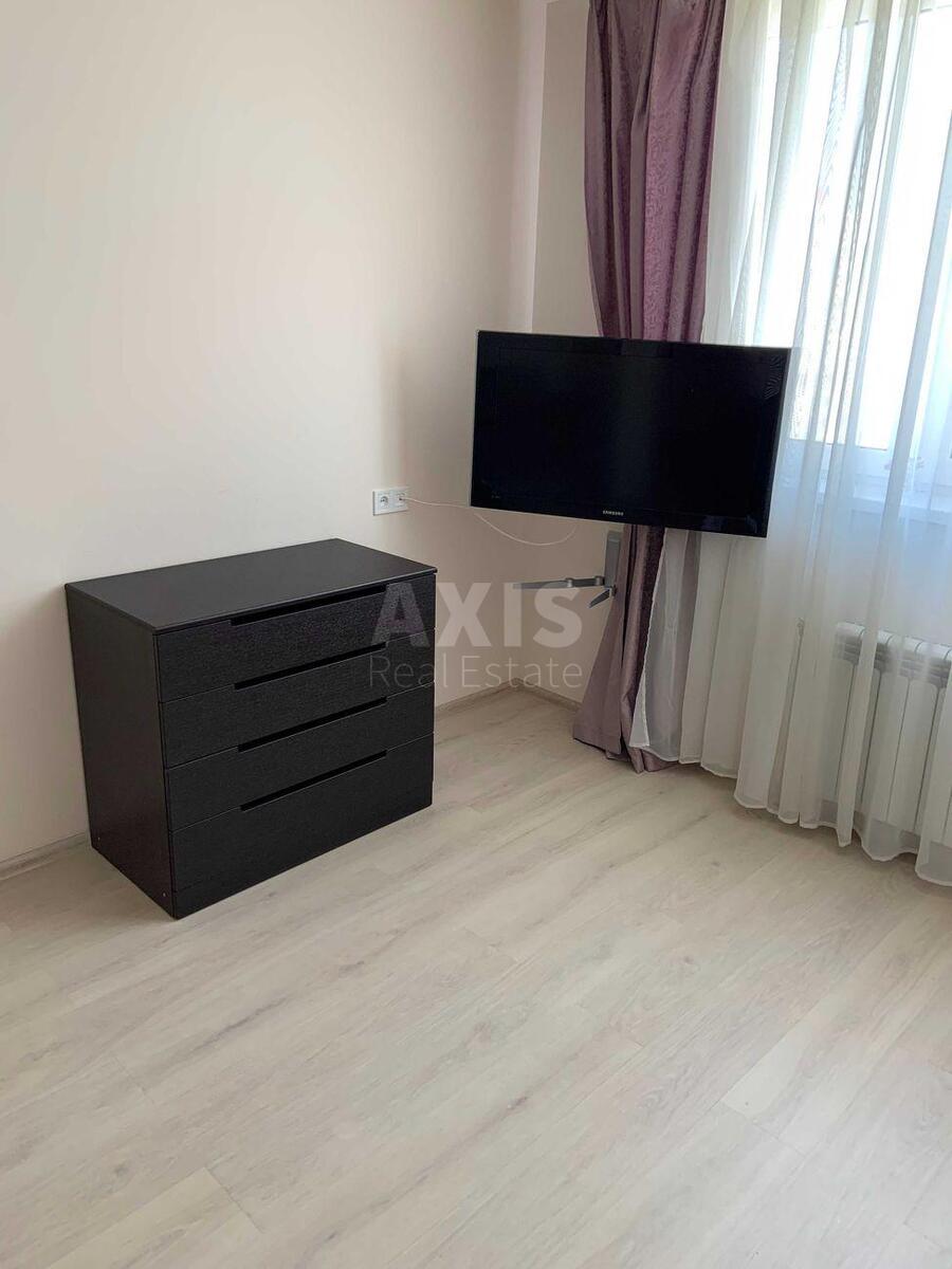 1k apartment vul. Urlivs'ka 23Б570302