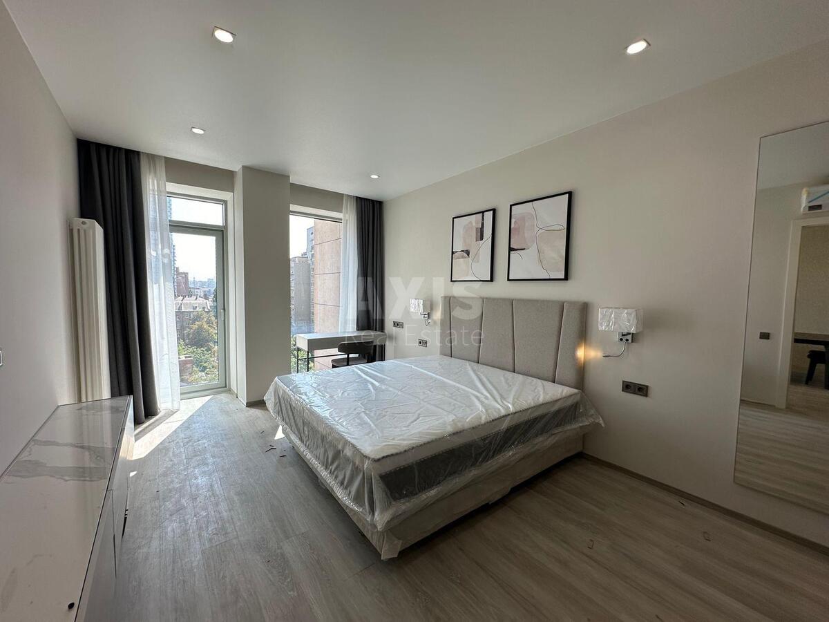 2k apartment vul. Antonovycha 118/193