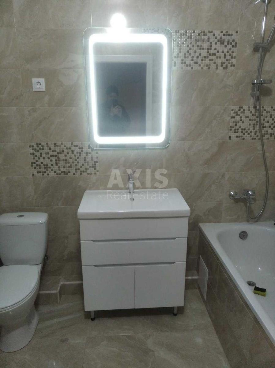 1k apartment vul. Kahovs'ka 605