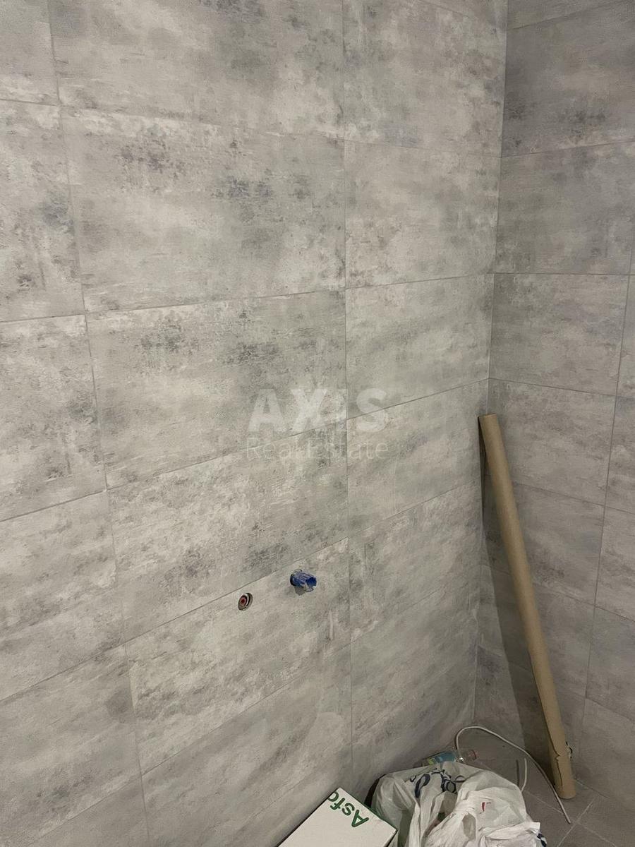 1k apartment vul. Lebedjeva Akademika 13