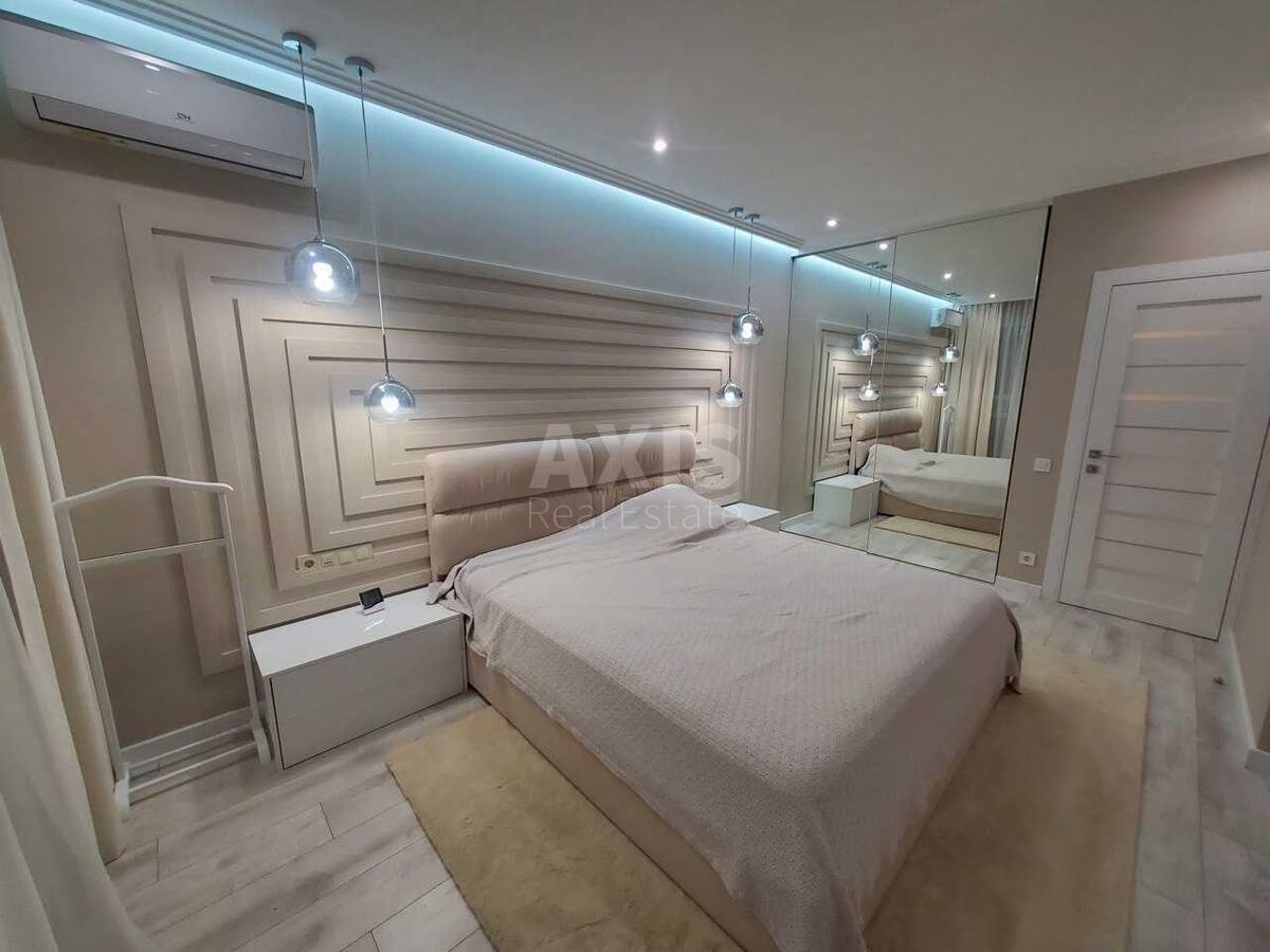 3к квартира ул. Михаила Максимовича 3Г607986