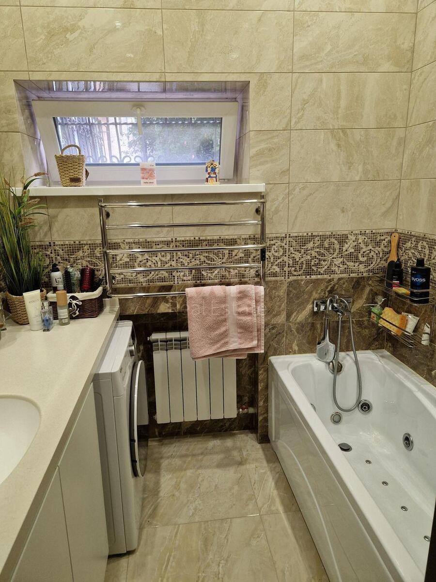 2k apartment vul. Metrobudivs'ka 13/10611324