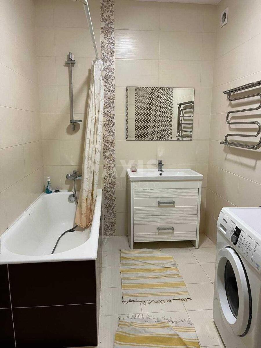 3k apartment vul. Lobanovs'kogo 1505