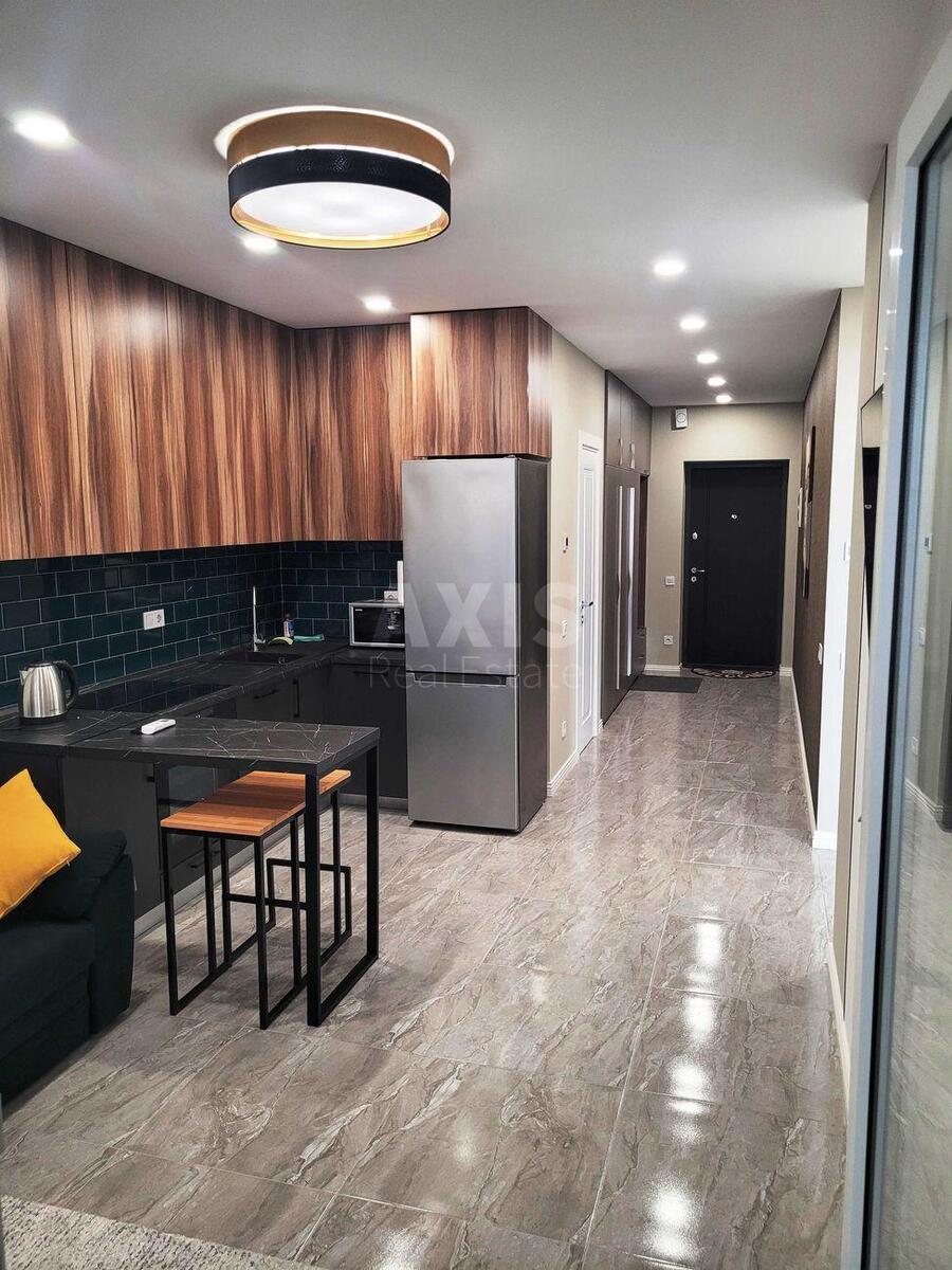 1k apartment nab. Dniprovs'ka 1858256