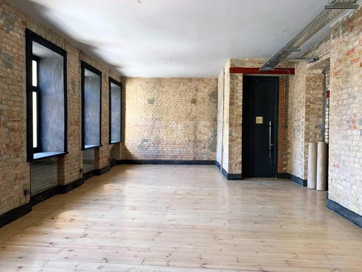Office vul. Bul'varno-Kudrjavs'ka 42, 510m20