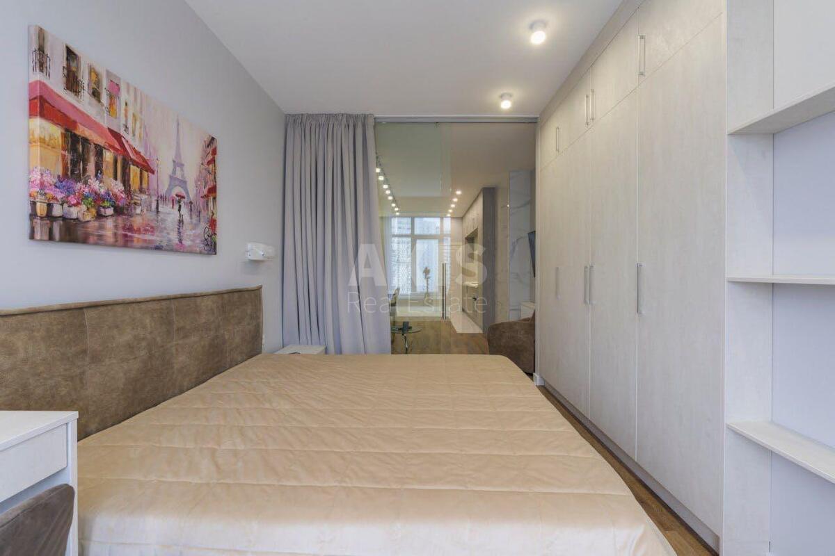 2k apartment vul. Jevgena Konoval'cja 36Є581426