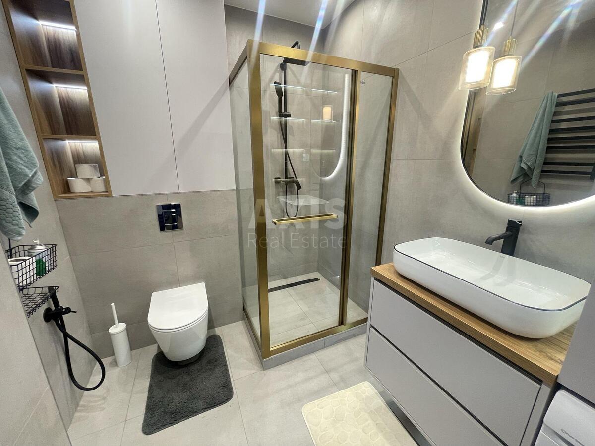 1k apartment nab. Dniprovs'ka 15624926