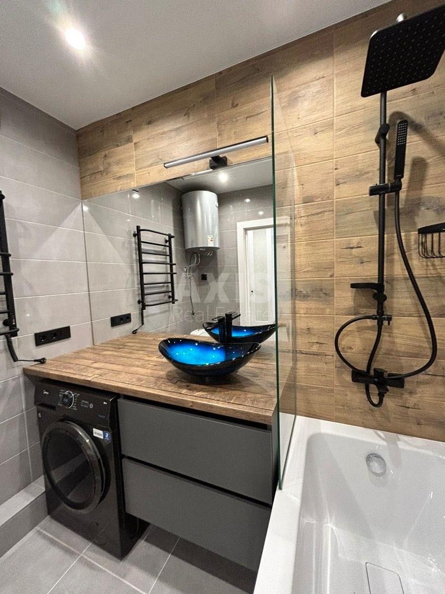 1k apartment vul. Myhajla Maksymovycha 247