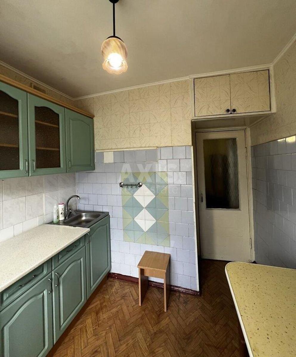 1k apartment vul. Chervonopil's'ka 20/150