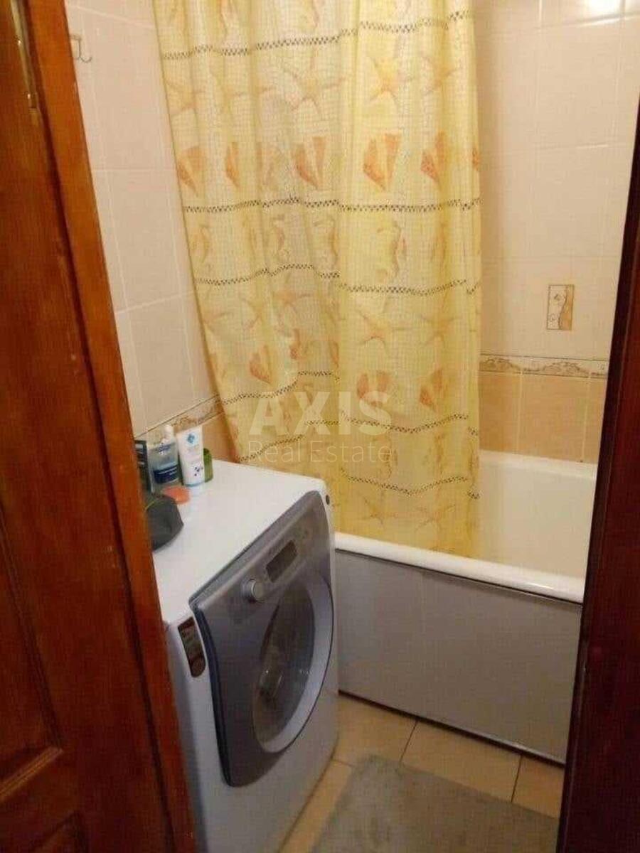 3к квартира ул. Сержа Лифаря 9/615731711