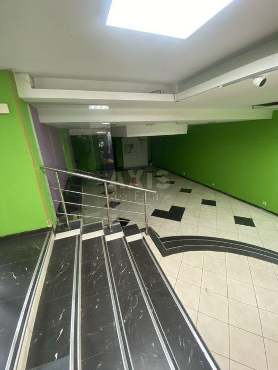 Trade object vul. Skoropads'kogo Pavla 11/61, 65m2576483