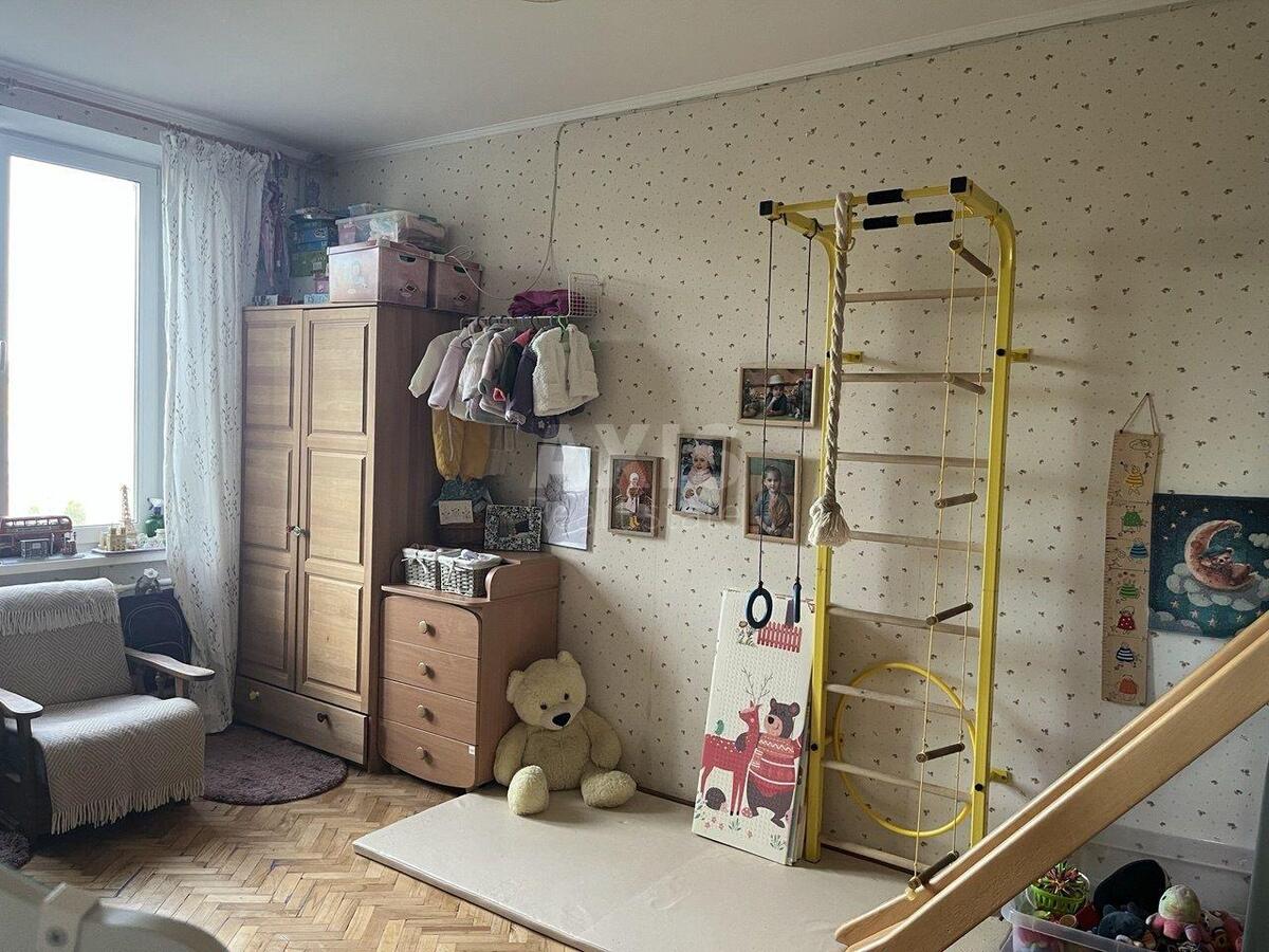 2к квартира ул. Ивана Светличного 127