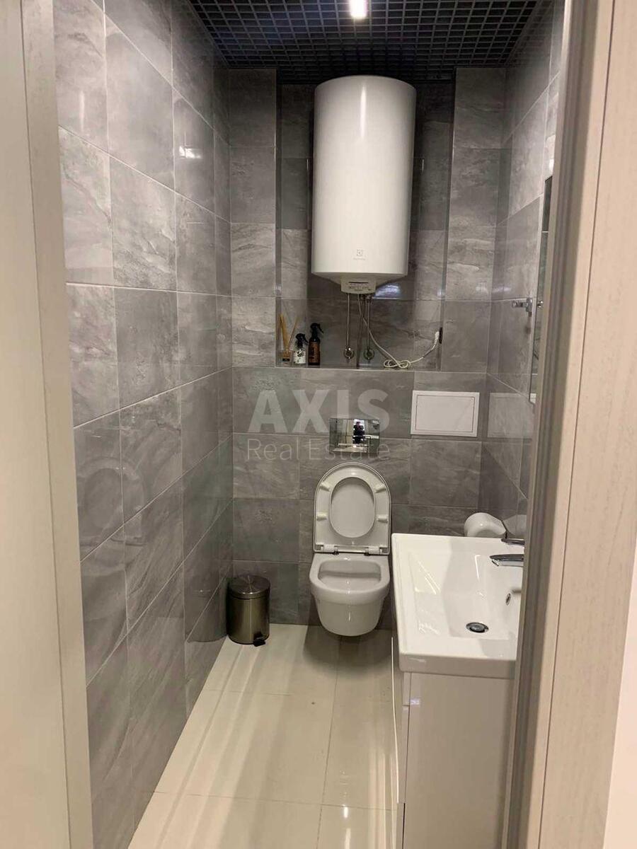 Office vul. Kudri Ivana 26, 88m28