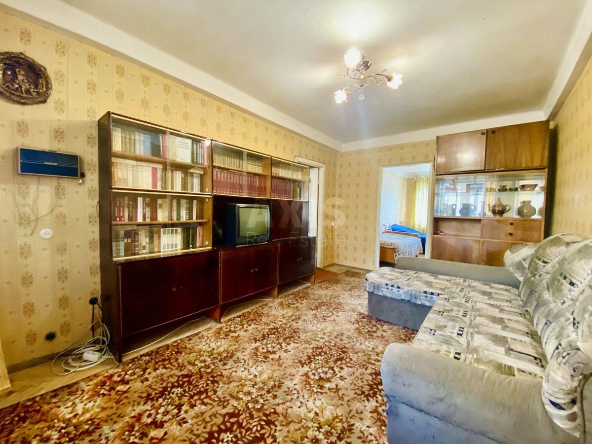 2k apartment vul. Chervonopil's'ka 6/260