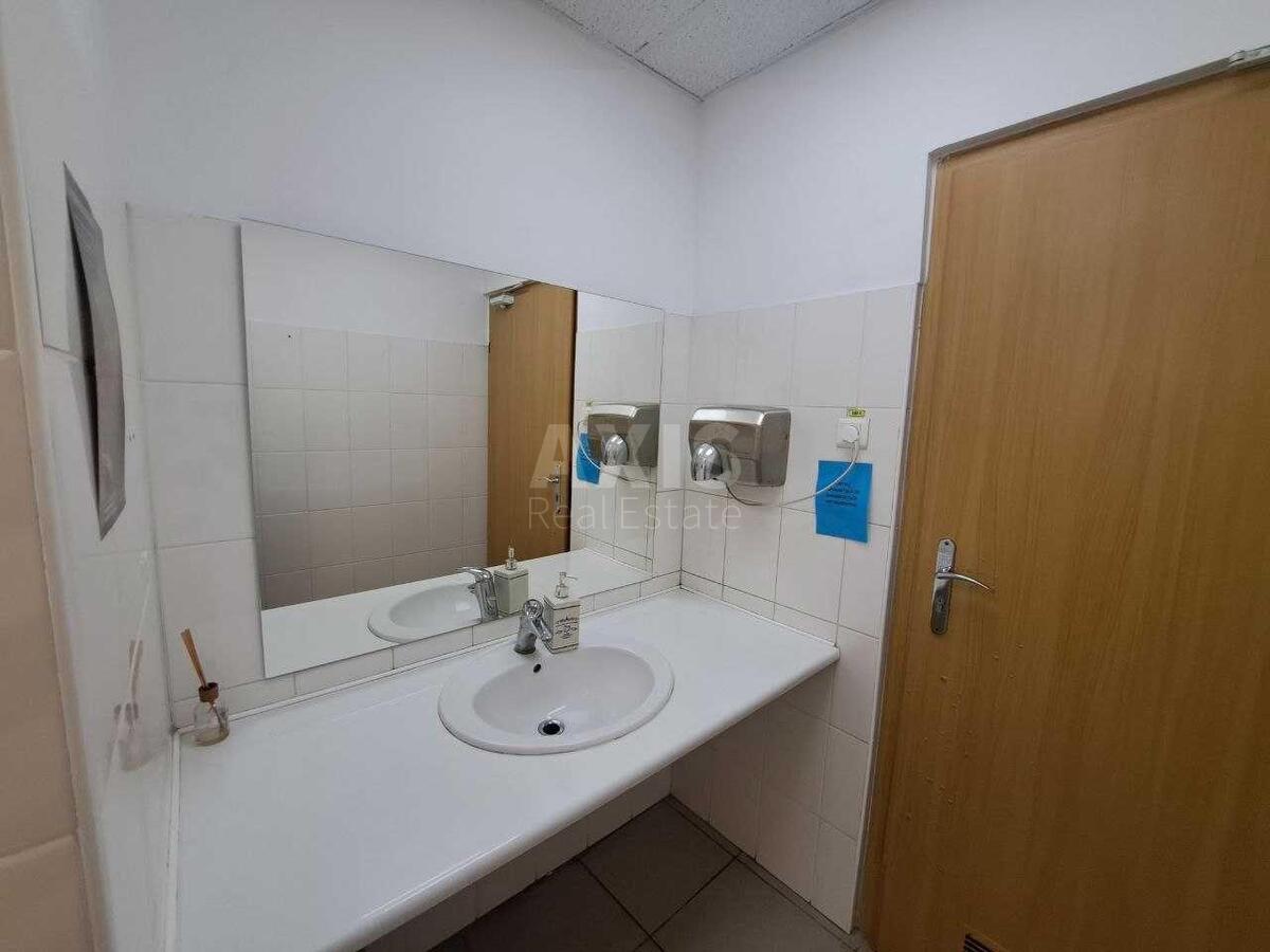 Office vul. Zheljabova 2, 12m23