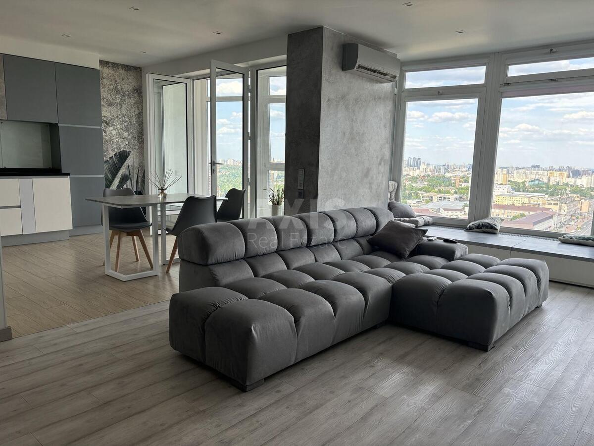 2k apartment vul. Myhajla Maksymovycha 3Г0