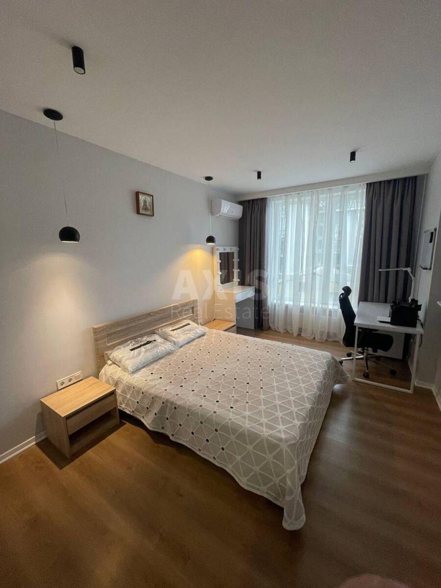1k apartment vul. Kamianska 64