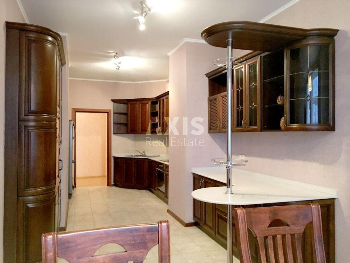3к квартира вул. Антоновича 118