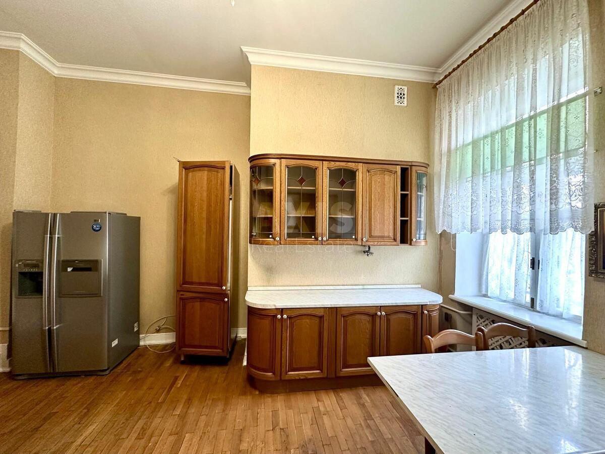 3k apartment vul. Turgenjevs'ka 301