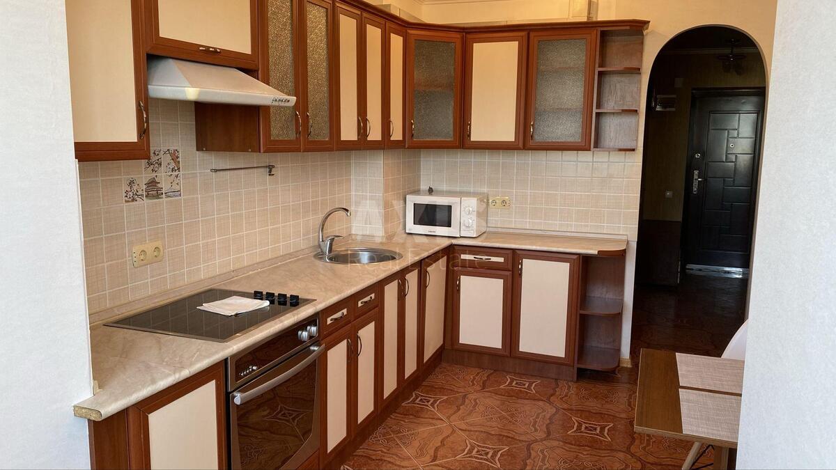 1k apartment vul. Socialistychna 2/4