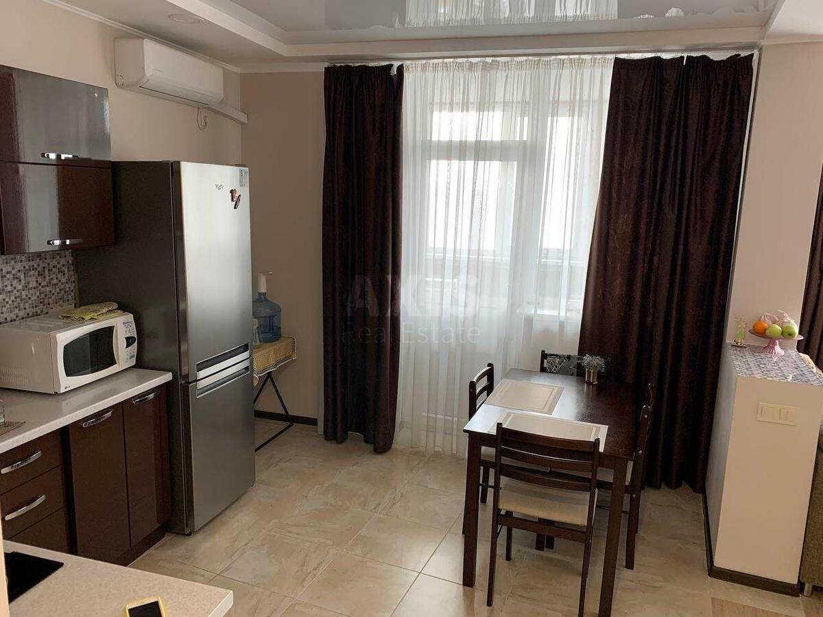 1k apartment vul. Oleny Pchilky 61