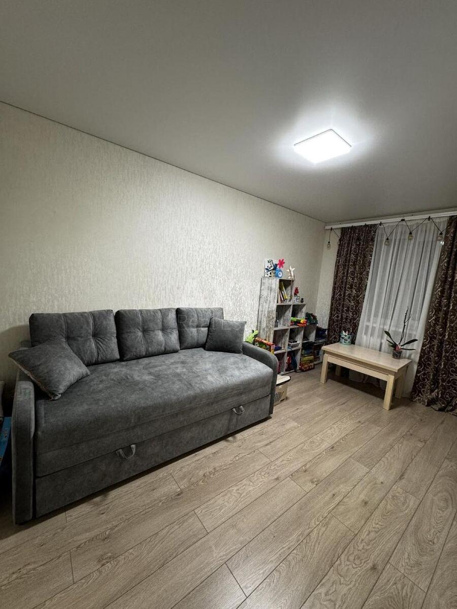 2k apartment vul. Tupoljeva Akademika 17603011