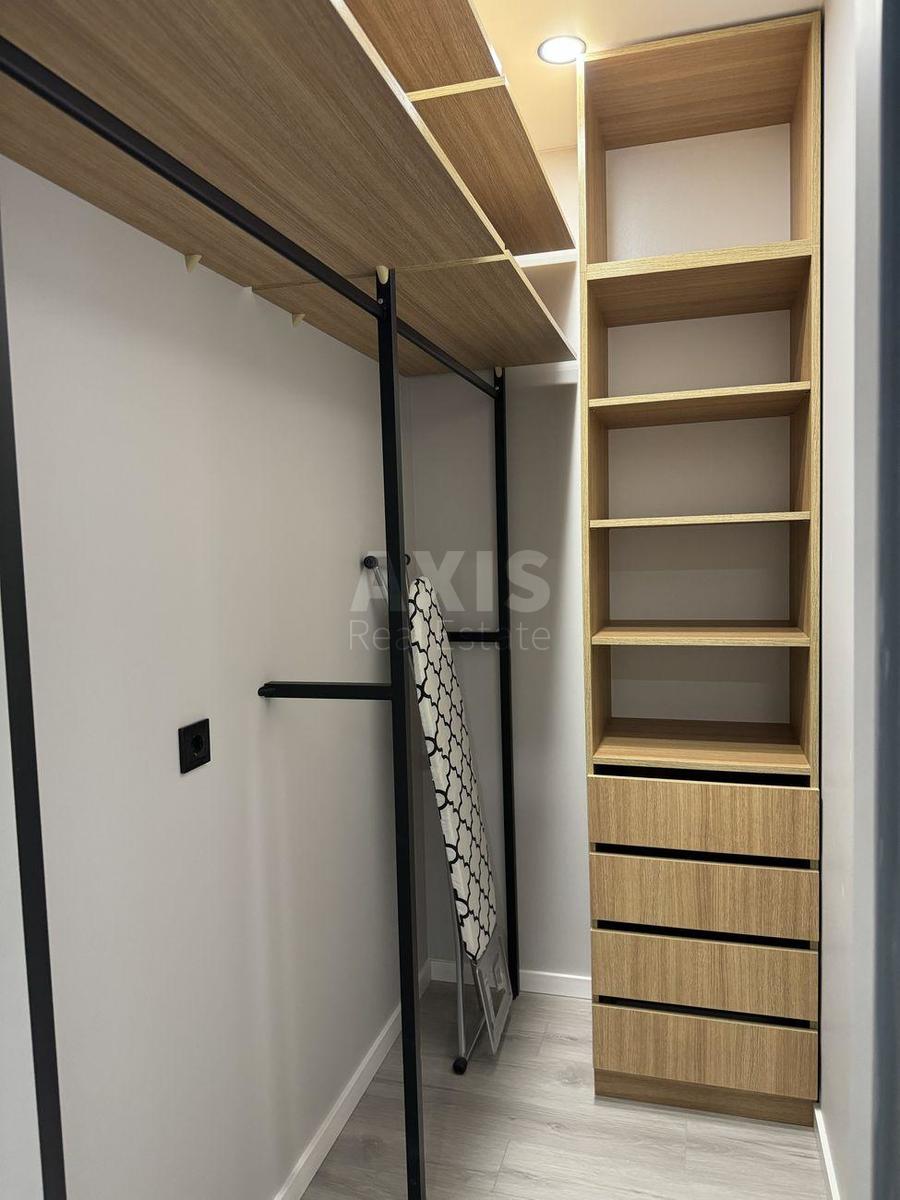 3k apartment vul. Radchenka Petra 275
