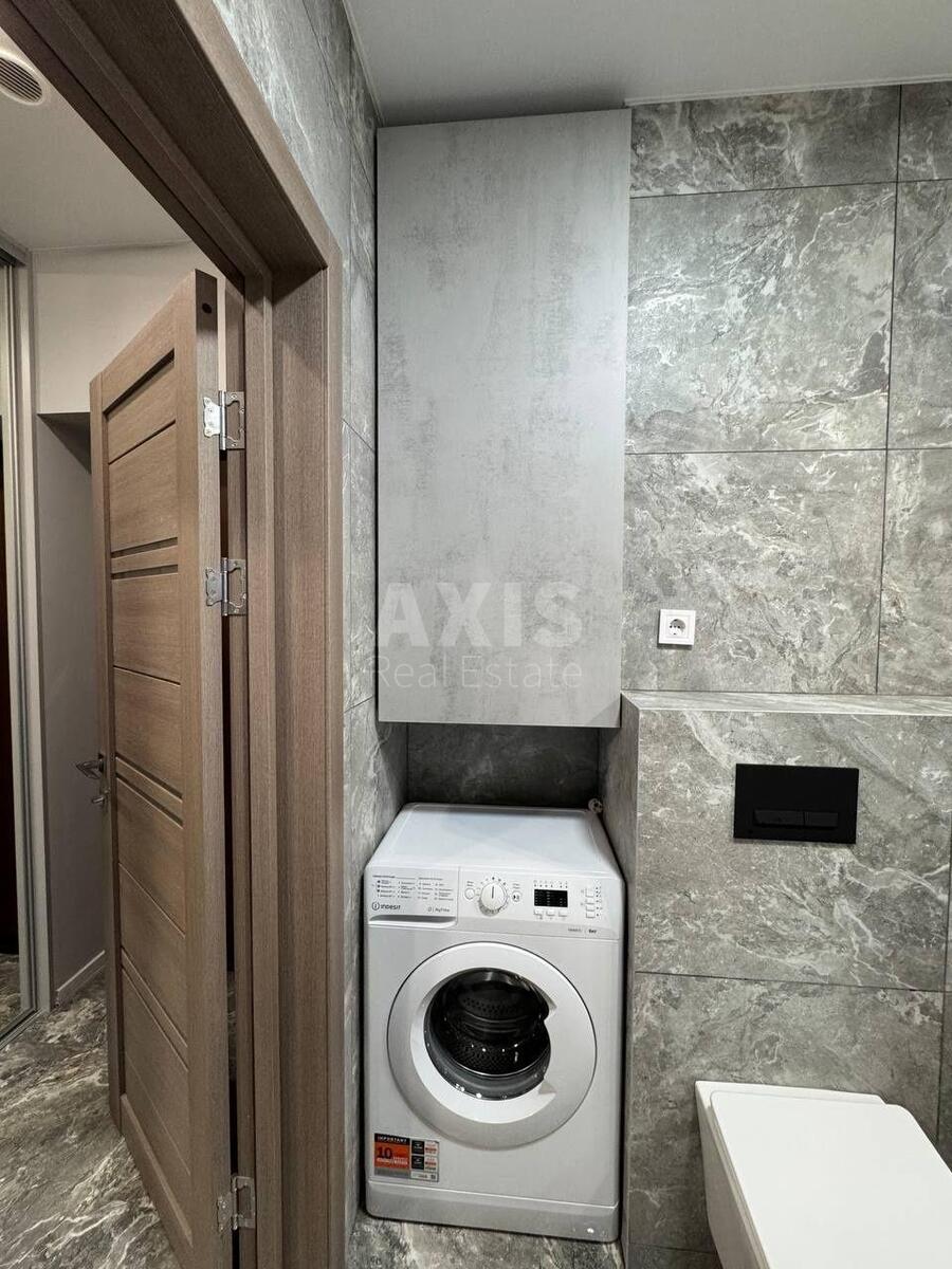 1k apartment pr-t Povitroflots'kyj 562